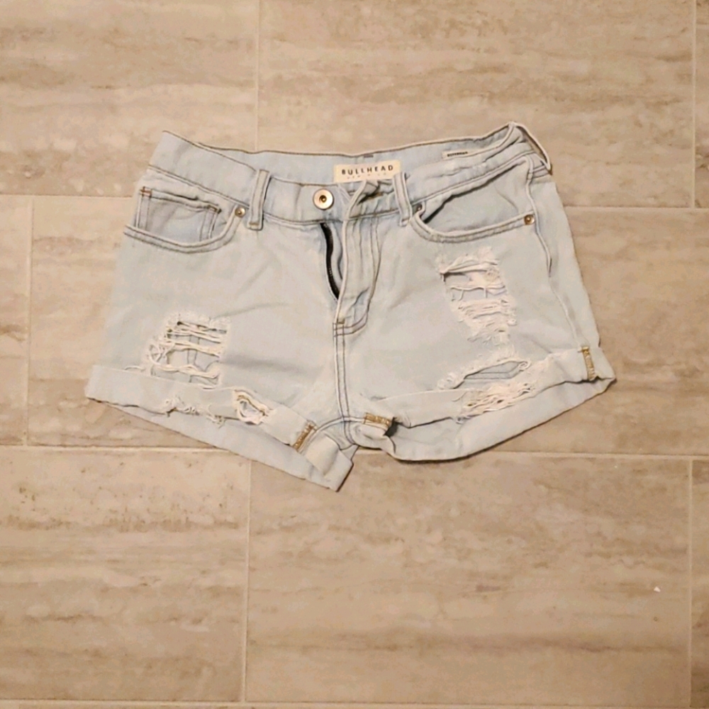 Light wash shorts